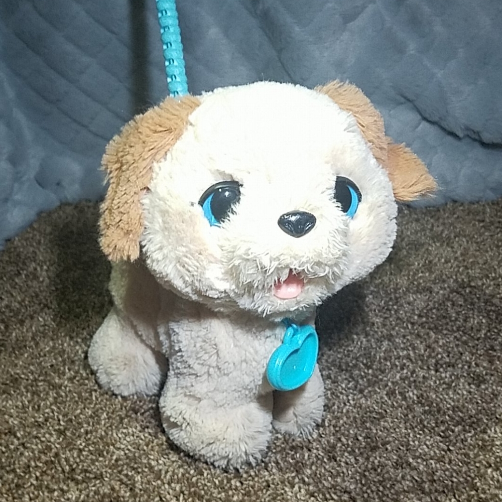 Fureal Friends pooping dog